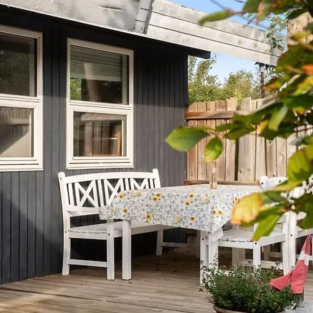 Casa de Férias Ilse - 300m From The Sea In Lolland- Falster And Mon By Interhome *